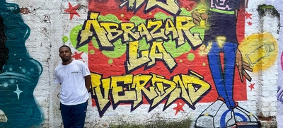 Luis Ramírez y el arte de abrazar la verdad en ‘Graficalia 2022’