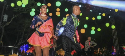 Shows de salsa y de luces le ponen sabor al alumbrado navideño ‘Cali, Luz y Vida’