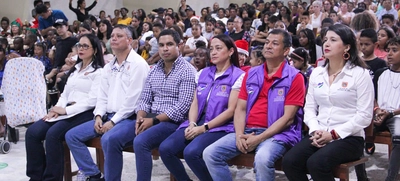 Más de 700 personas se congregaron en el barrio Alfonso López para celebrar el quinto día de la Novena Navideña