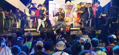 El ‘freestyle’ fue el protagonista del primer día de la Feria Alternativa