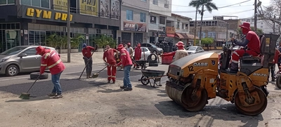 Solucionan daños en la malla vial en el centro de Cali con ‘Obras de Corazón’
