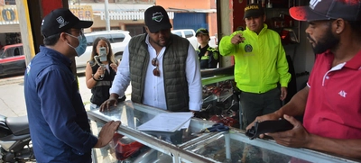 Autoridades desplegaron operativos contra la comercialización ilegal de autopartes