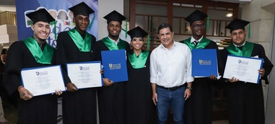 Técnicos beneficiarios de Todas y Todos a Estudiar podrán profesionalizarse