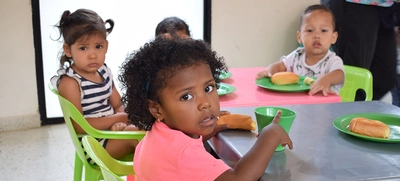 Niñas y niños reciben el 70 por ciento del requerimiento nutricional diario, en las 135 UTS de Cali