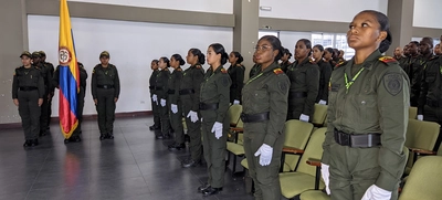 Santiago de Cali cuenta con otros 64 nuevos auxiliares de policía para reforzar tareas contra el delito
