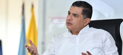 Alcalde propone cumbre para analizar abastecimiento de medicamentos