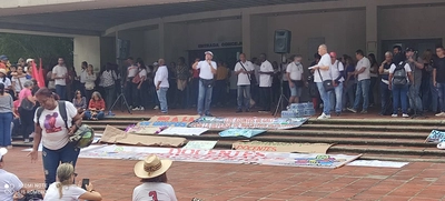 Secretaría de Educación respondió solicitudes de docentes