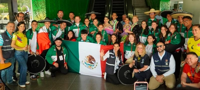 Delegación de México fue recibida en Cali con dulces típicos y show de salsa Pioneros del Ritmo.