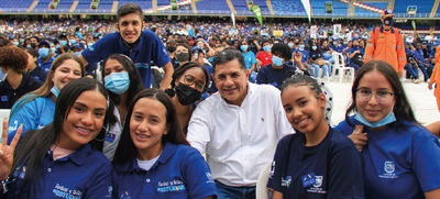 A la histórica movilización social del 2021 se ha respondido con programas sociales efectivos