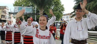 Cali vivió un desfile lleno de cultura, tradiciones populares y mucho amor