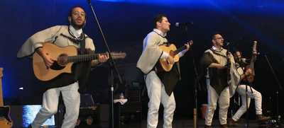 Un show vibrante de los Rolling Ruanas cerró la ‘Gran Parada de las Culturas Populares’