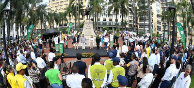 ¡Mirá ve, ya podemos encontrarnos de nuevo en la Plaza de Cayzedo!
