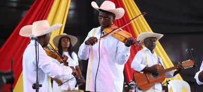 El Petronio llegó a Villa Rica y todo se volvió fiesta