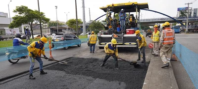 Comerciantes de la autopista Suroriental agradecen la intervención de ‘Obras de Corazón’