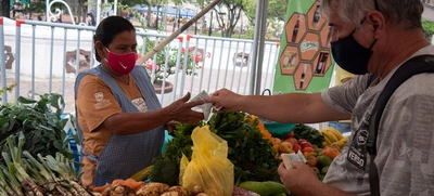 Fin de semana para ir a los ‘mercados campesinos’, comprar y felicitar a quienes cultivan nuestro campo