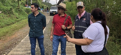 Alcaldía de Cali le cumple a la comunidad de La Buitrera con la conformación de vías terciarias
