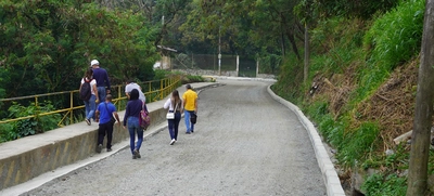 Pronunciamiento de Infraestructura sobre reparación de vías en Montebello