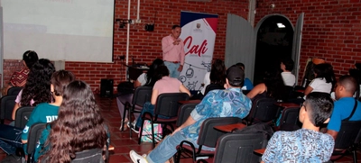 Jóvenes de la comuna 20 inician diplomado para promover sus territorios a través del desarrollo turístico