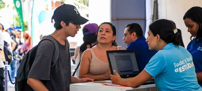 Todas y Todos a Estudiar Inglés registró a 4141 jóvenes que sueñan con ser bilingües