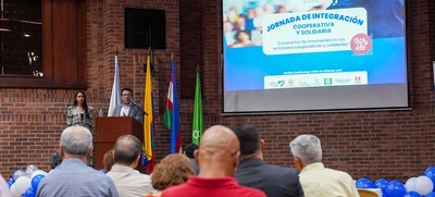 Cali fortalece la economía social y solidaria en jornada de integración cooperativa
