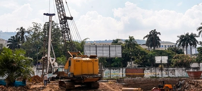 Obreros y maquinaria avanzan en la construcción del Parque Tecnológico de Innovación San Fernando