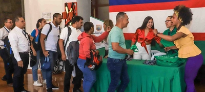 Alcaldía celebró con su talento humano el cumpleaños 487 de Santiago de Cali