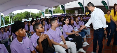 Mil jóvenes bilingües, otro regalo para Cali en su cumpleaños 487