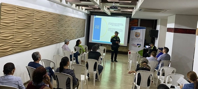 Articulación entre Policía y propietarios de Hostales por una Cali segura
