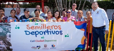 Masivo programa de natación proyecta la formación de más de 1000 niños en los barrios de Cali