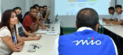 Administración Distrital entregará certificado a 35 caleños formados en conducción de vehículos de servicio público
