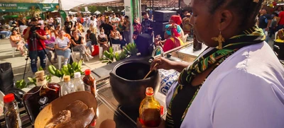 El viche y sus poderes. Así vibrará el Festival Petronio Álvarez con las ‘Bebidas Vivas’