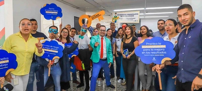 Con arte, alegría y premios inició la campaña El Valor de Ser Buen Servidor Público