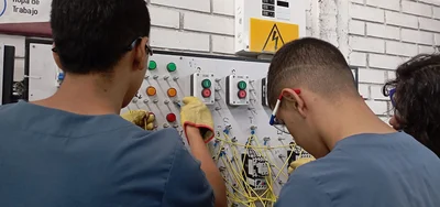 4029 estudiantes de 10 y 11 grados cuentan con Administración de riesgos laborales