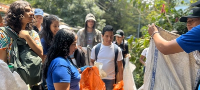 Beneficiarios de “Todas y Todos a Estudiar” estuvieron en la revitalización del Río Pance