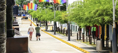 Convocatoria otorga becas a investigaciones en psicología familiar de la comunidad LGBTIQ+