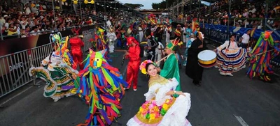 ¡El Cali Viejo está en marcha! sus 30 comparsas se alistan para el desfile