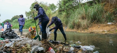 Ríos de Cali se han liberado de 1249 metros cúbicos de residuos
