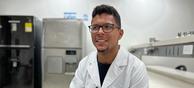 Jhon Alejandro Tello sueña impactar a la sociedad a través de la ciencia