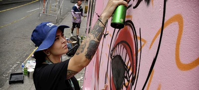 Sara, la representación femenina del arte urbano en el Festival Graficalia Colores de Vida