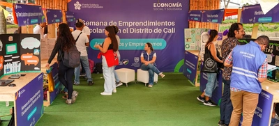‘Chontitos’, el emprendimiento escolar que la rompe en la Feria del Libro 2023