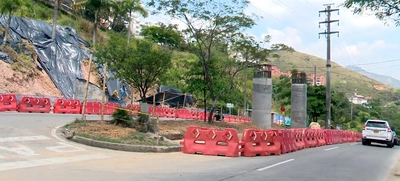 Con la estabilización del talud avanza cimentación del ‘puente verde’ sobre la avenida de Los Cerros