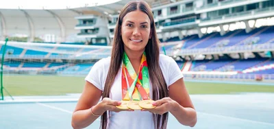 La eterna campeona de la natación artística es caleña