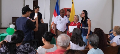 Dorian Gil, la vendedora de jugos de naranja que fortalecerá su negocio