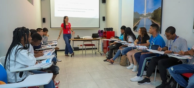 Experiencias de formación y empleabilidad en Todas y Todos a Estudiar Inglés