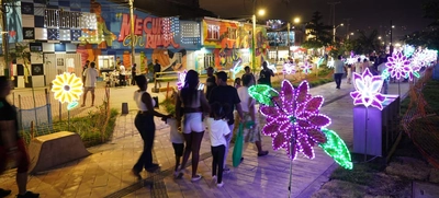 El Alumbrado del Bulevar de Oriente, un regalo de Puro Corazón
