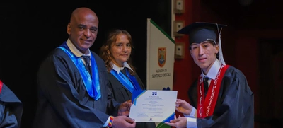 Listos para el mercado laboral, beneficiarios de Todas y Todos a Estudiar certificados en el IPC