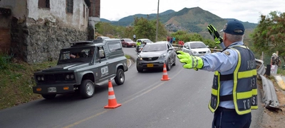 Alcaldía de Cali recupera la tranquilidad y movilidad en la vía al mar