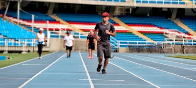 El estadio Pascual Guerrero abrió sus puertas a los amantes del  atletismo y la actividad física