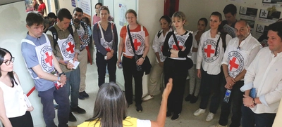 El CICR visitó el Centro Regional de Atención a las Víctimas para conocer la situación social de la población afectada en Cali