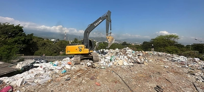 Evacuadas más de 20.000 toneladas de escombros que estaban acumuladas en Estación de Transferencia de la carrera 50
